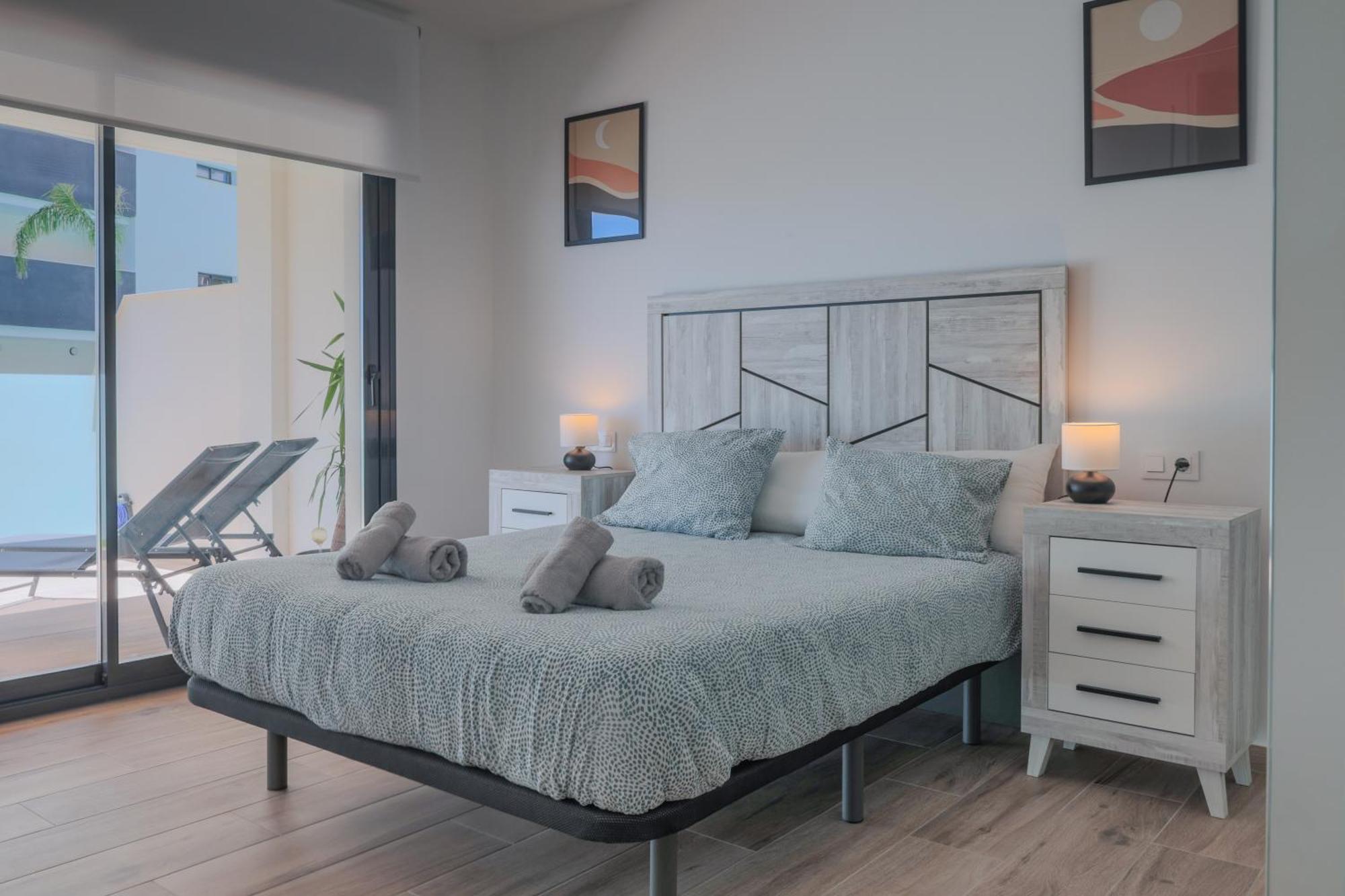 Luxury 2 Bedroom Apartment By Coeli Holidays لوس الكاثاريس المظهر الخارجي الصورة
